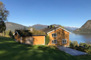 Moonvalley Lodge - stort & koselig hus - Måndalen
